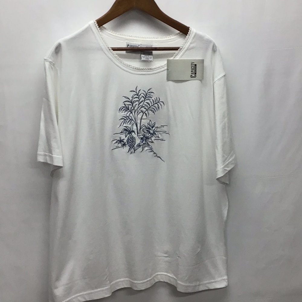 NWT Capacity white top with blue embroidery